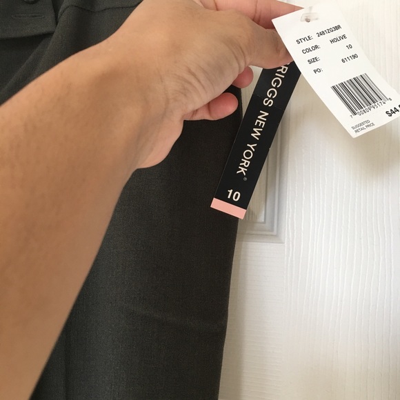 Dress pants - Picture 2 of 4